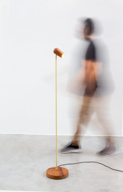 Luminária de Piso Sardinha