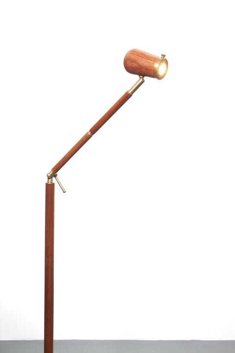 Luminária de Piso Ostra em madeira - Pronta entrega