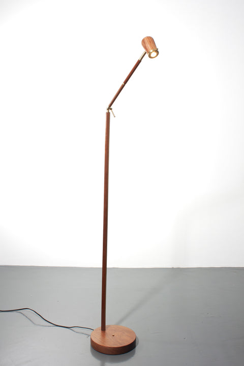 Luminária de Piso Ostra em madeira - Pronta entrega